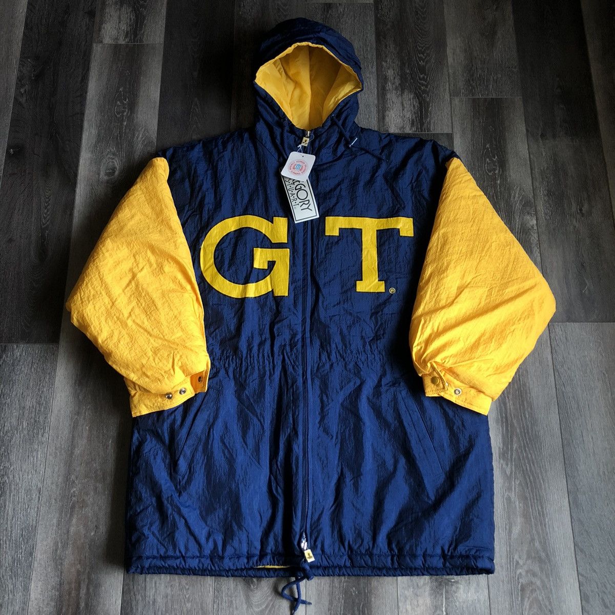 Vintage NCAA Georgia Tech Yellow Jackets Starter hot 90s Puffer Jacket (XL)