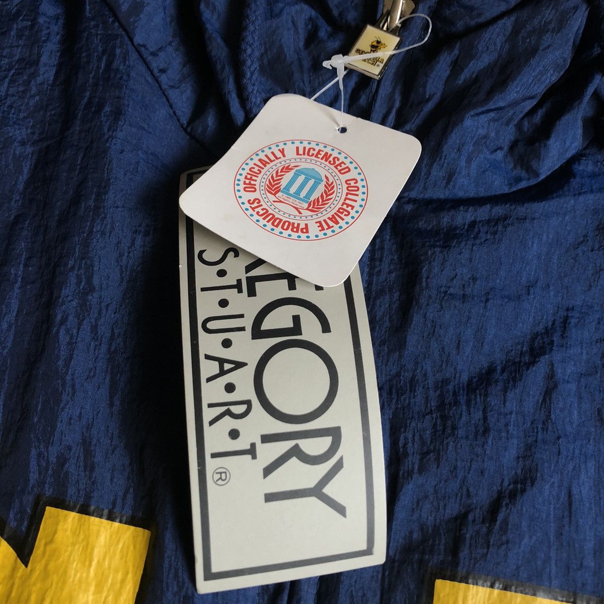 Vintage New Vintage 1990s Georgia Tech University Puffer Hood Jacket Size US L / EU 52-54 / 3 - 5 Thumbnail