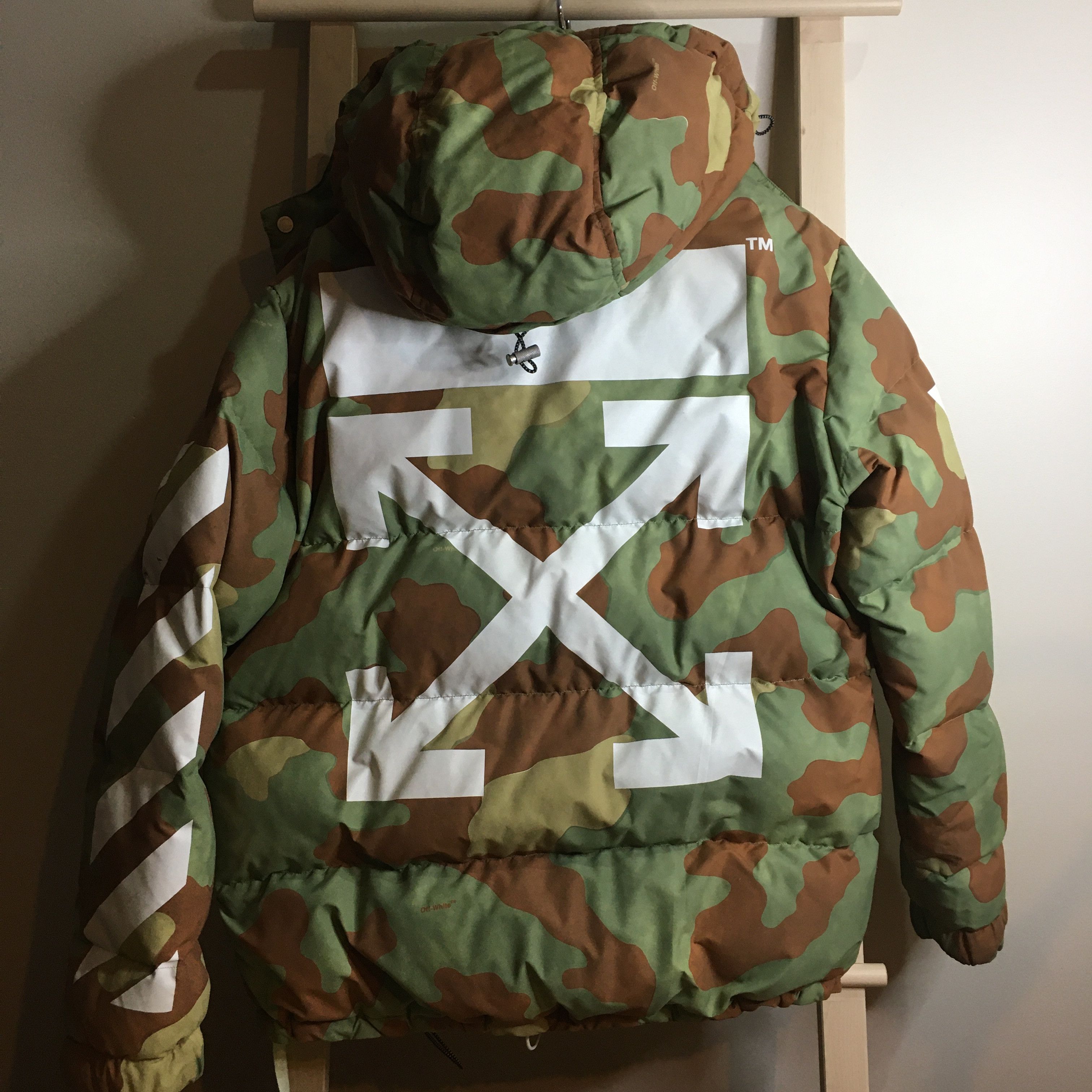 Off white hotsell down jacket camo