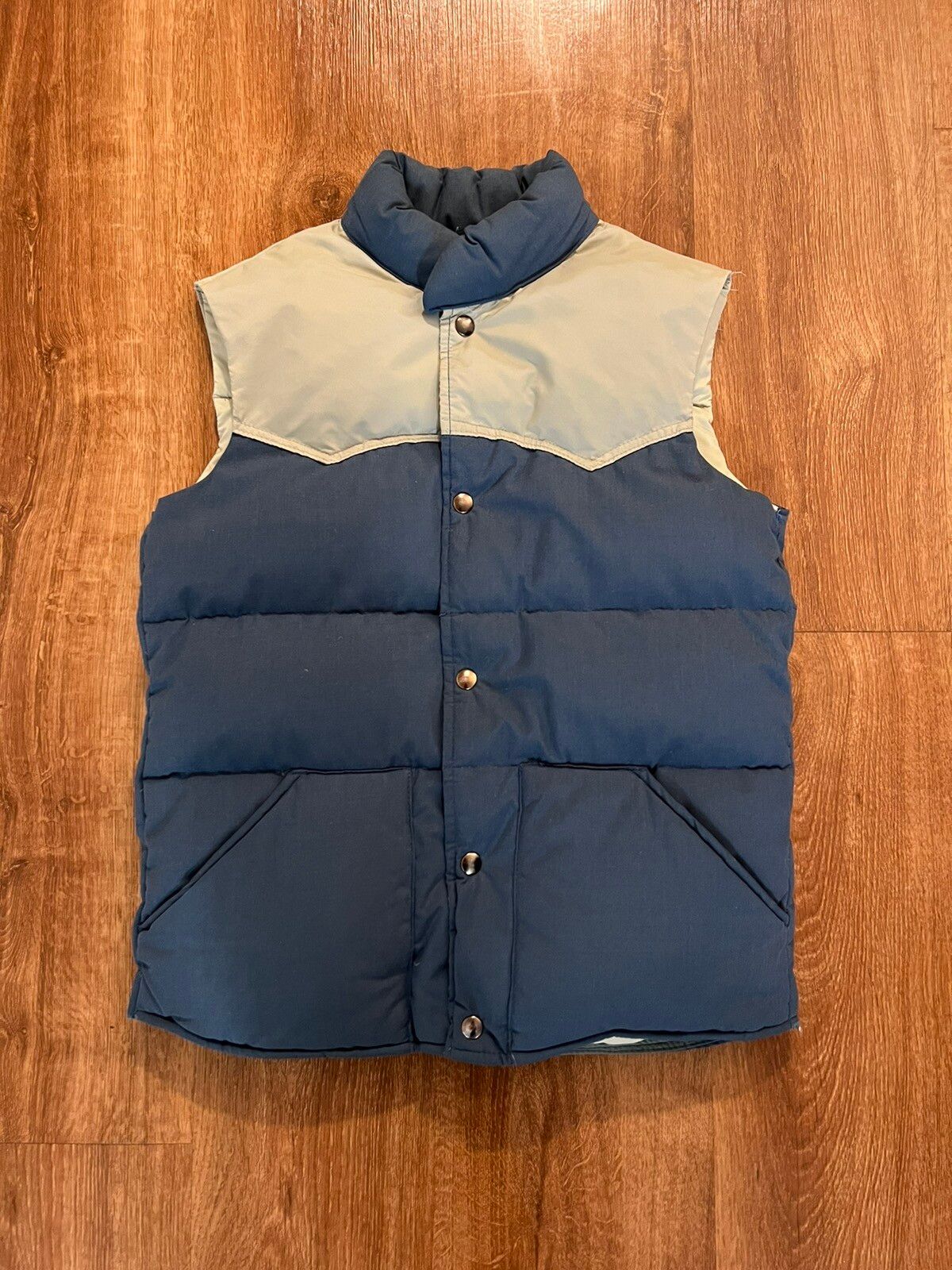 Vintage 1980s Saks Fifth Avenue Down Puffer Vest Blue Beige Size US XS / EU 42 / 0 - 1 Preview