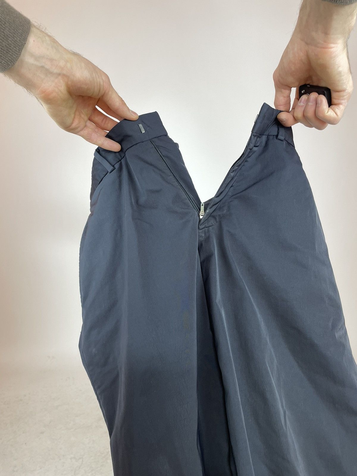 Hugo Boss HUGO BOSS VINTAGE Nylon/Polyamide Trousers Pants Mens sz. 46 Size US 31 - 10 Thumbnail