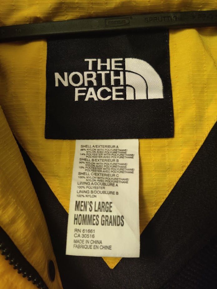 The North Face 90's The North Face Extreme Light Rain Jacket Size US L / EU 52-54 / 3 - 2 Thumbnail