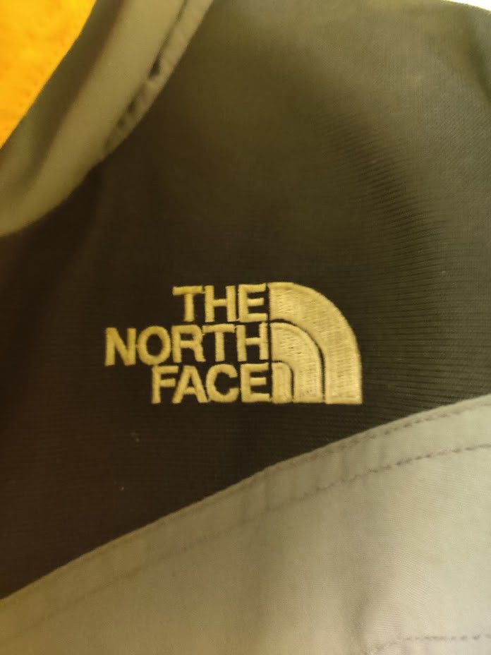 The North Face 90's The North Face Extreme Light Rain Jacket Size US L / EU 52-54 / 3 - 4 Thumbnail