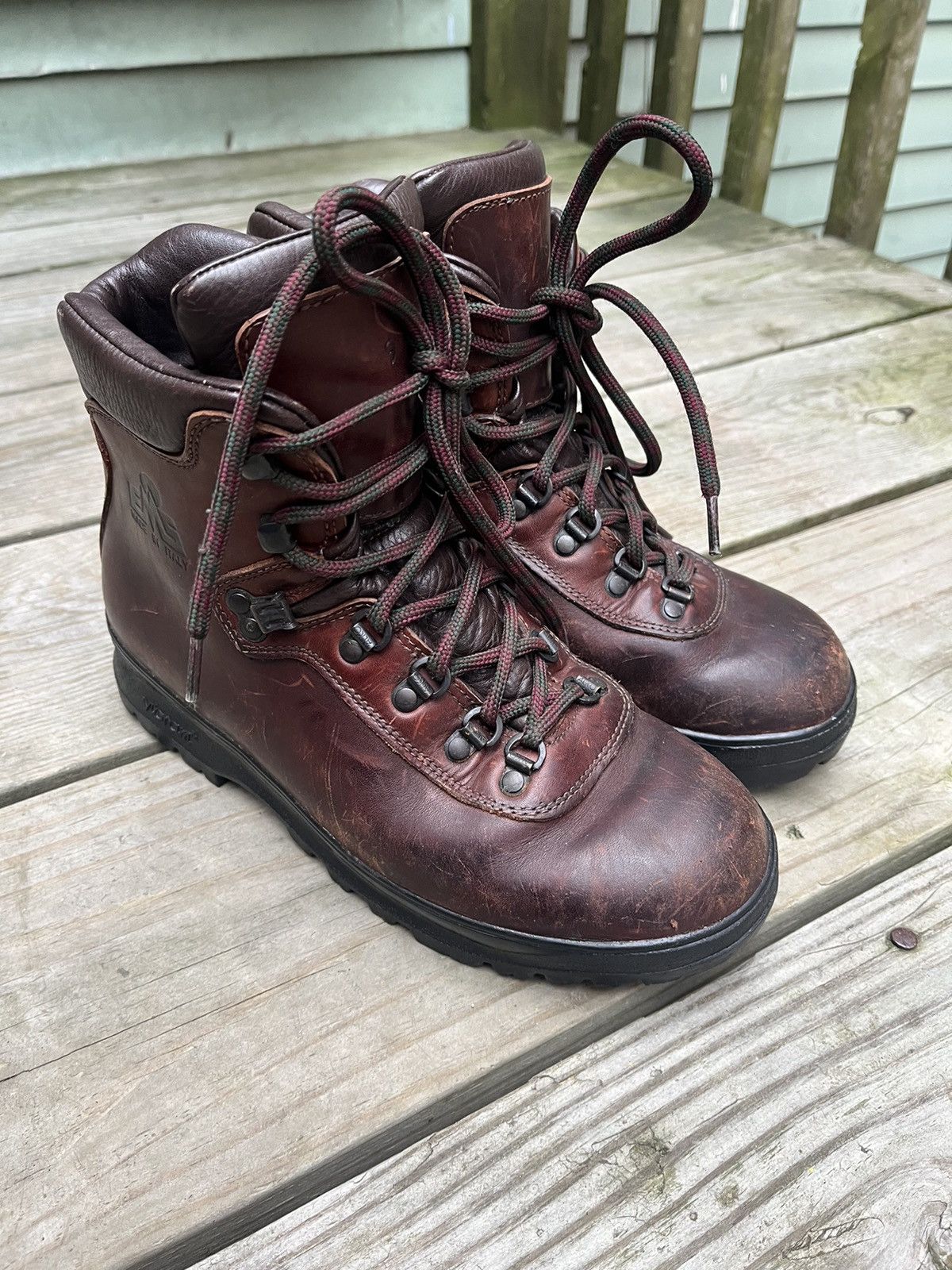 Vintage Burgundy Leather Thinsulate Hiking Boots Vibram Sole Made in USA 7.5 Eastern Mountain Sports × Vintage Vintage EMS Leather Vibram  main image 2