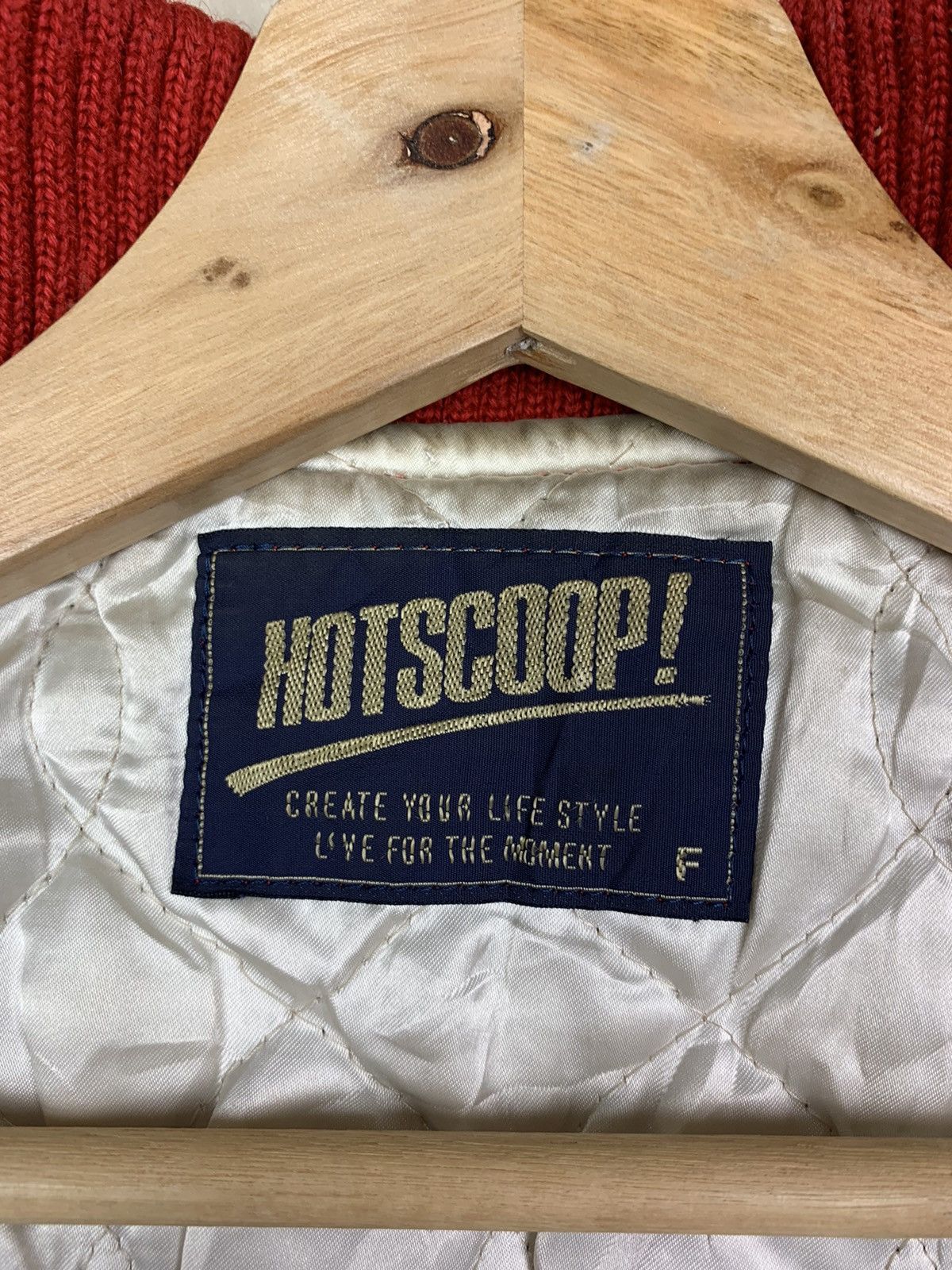Vintage Vintage 90s Hot Scoop Varsity Bomber Jacket Size US L / EU 52-54 / 3 - 19 Thumbnail