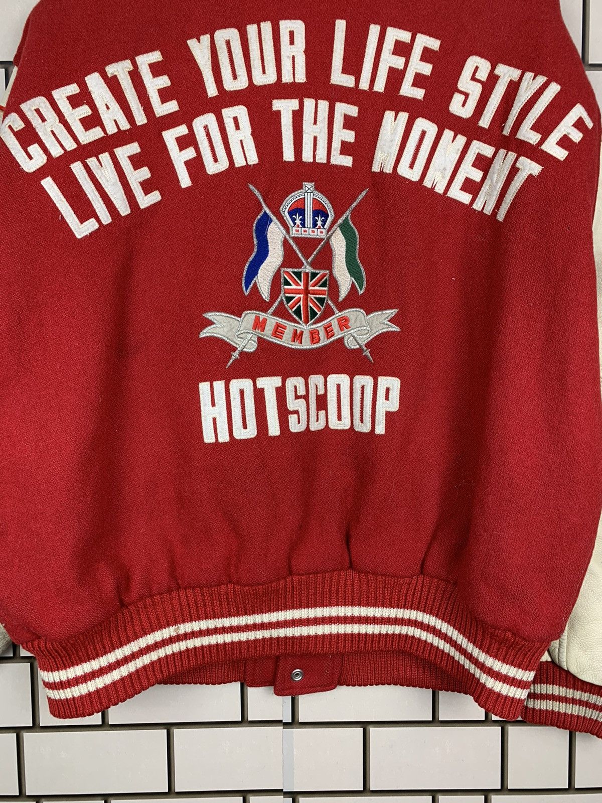 Vintage Vintage 90s Hot Scoop Varsity Bomber Jacket Size US L / EU 52-54 / 3 - 12 Thumbnail