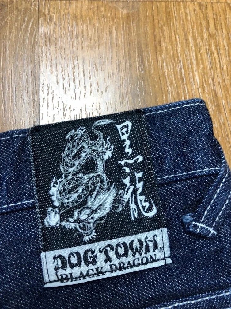 Dogtown Vintage Dog Town Black Dragon Short Pants Size US 32 / EU 48 - 13 Thumbnail