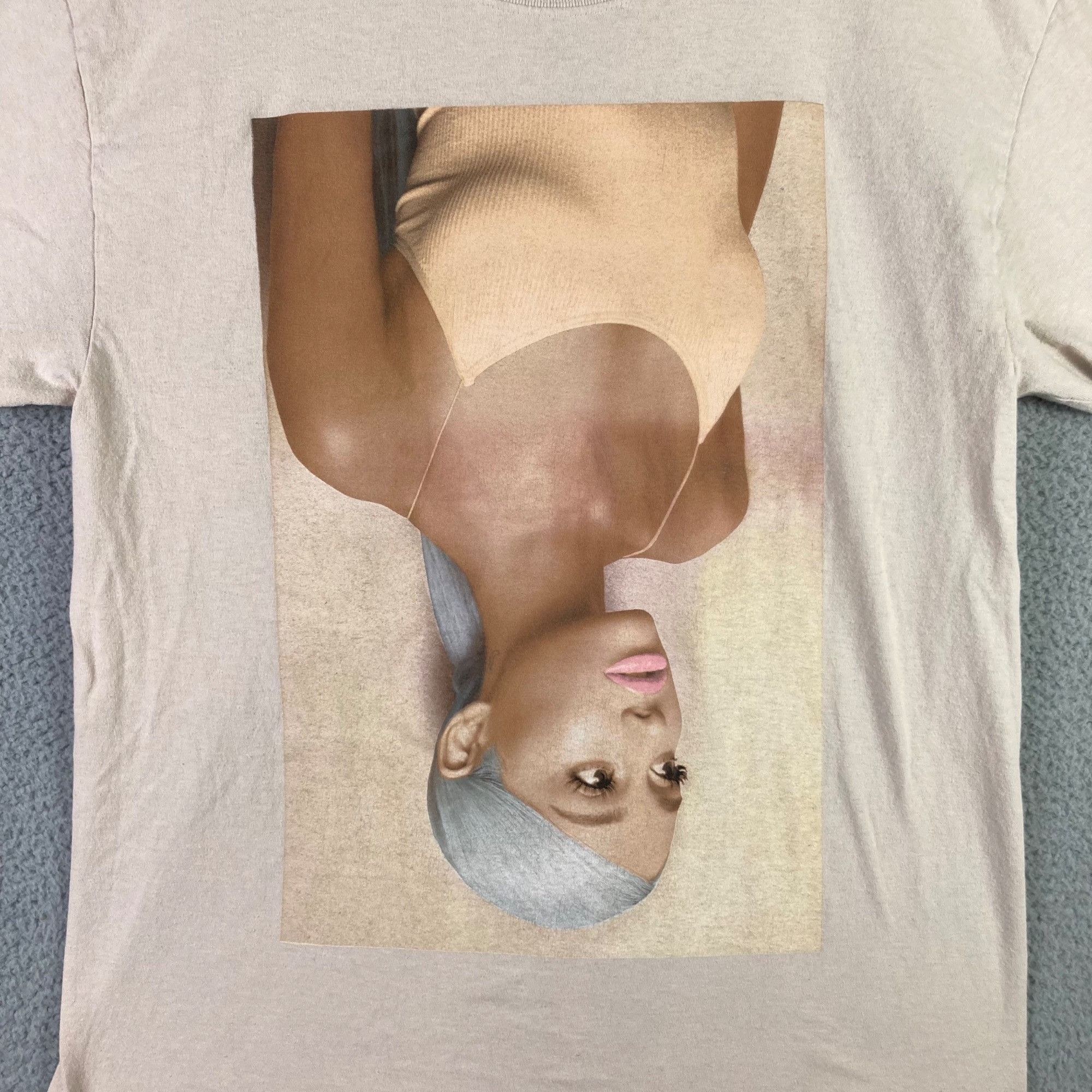 Band Tees Ariana Grande Sweetener World Tour Unisex Adult T-Shirt Size Size US L / EU 52-54 / 3 - 6 Thumbnail