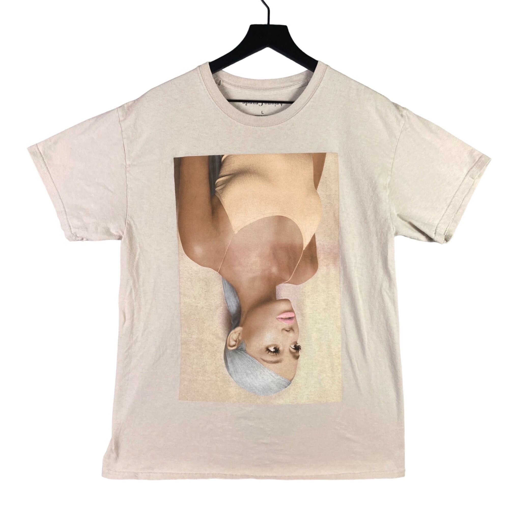 Band Tees Ariana Grande Sweetener World Tour Unisex Adult T-Shirt Size Size US L / EU 52-54 / 3 - 1 Thumbnail