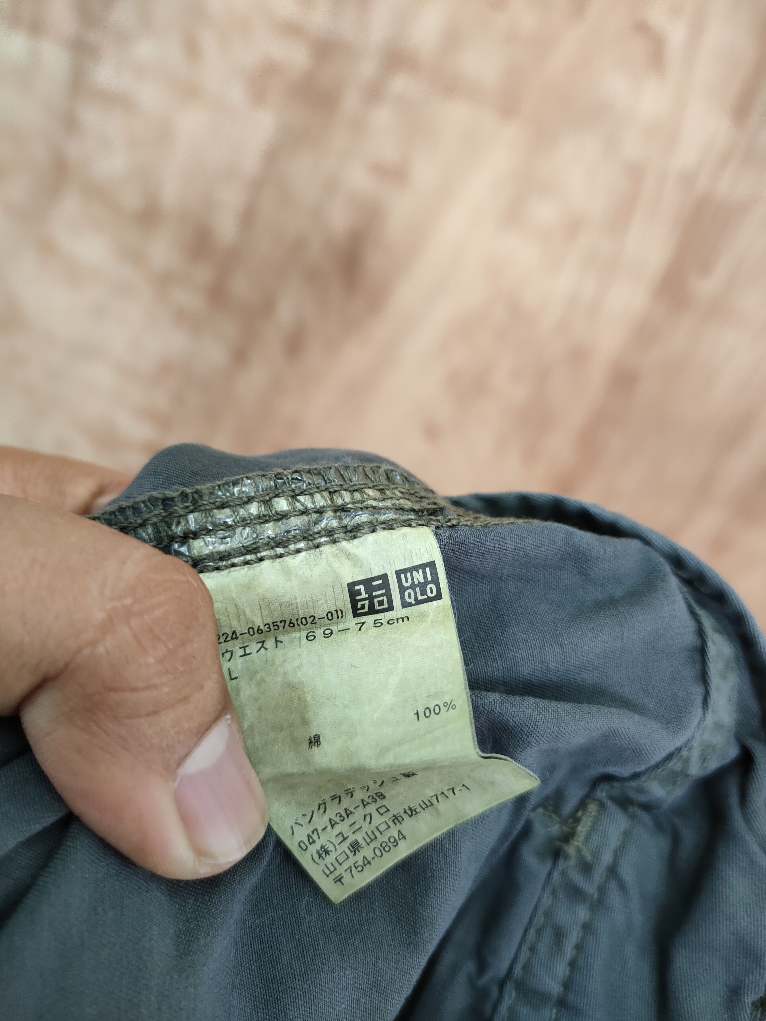 Japanese Brand Uniqlo japan multi pocket streetwear cargo pants #599 Size US 29 - 9 Thumbnail