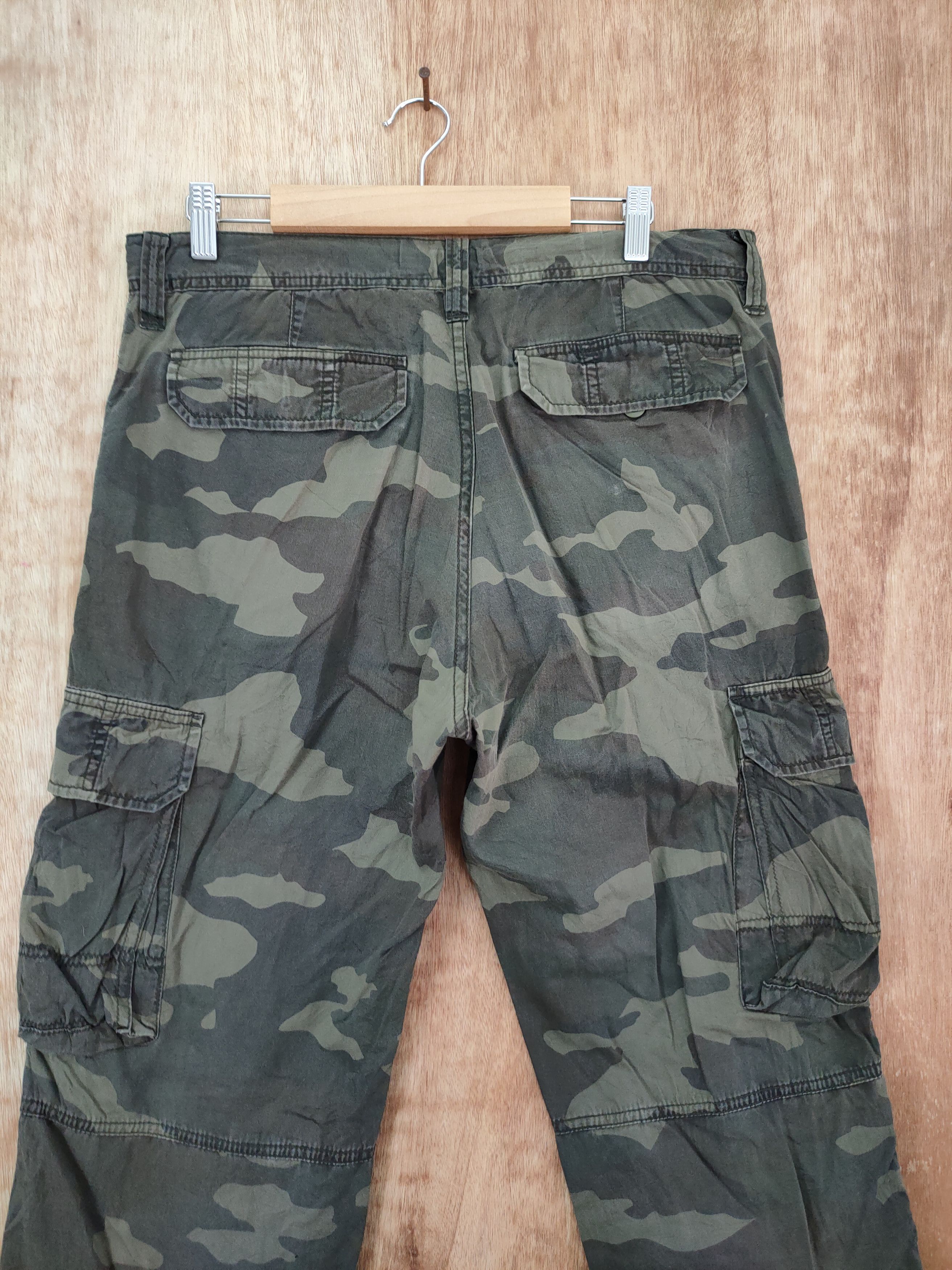 Japanese Brand DLL Uniqlo camo military japan tactical cargo pants #46-259 Size US 32 / EU 48 - 9 Thumbnail