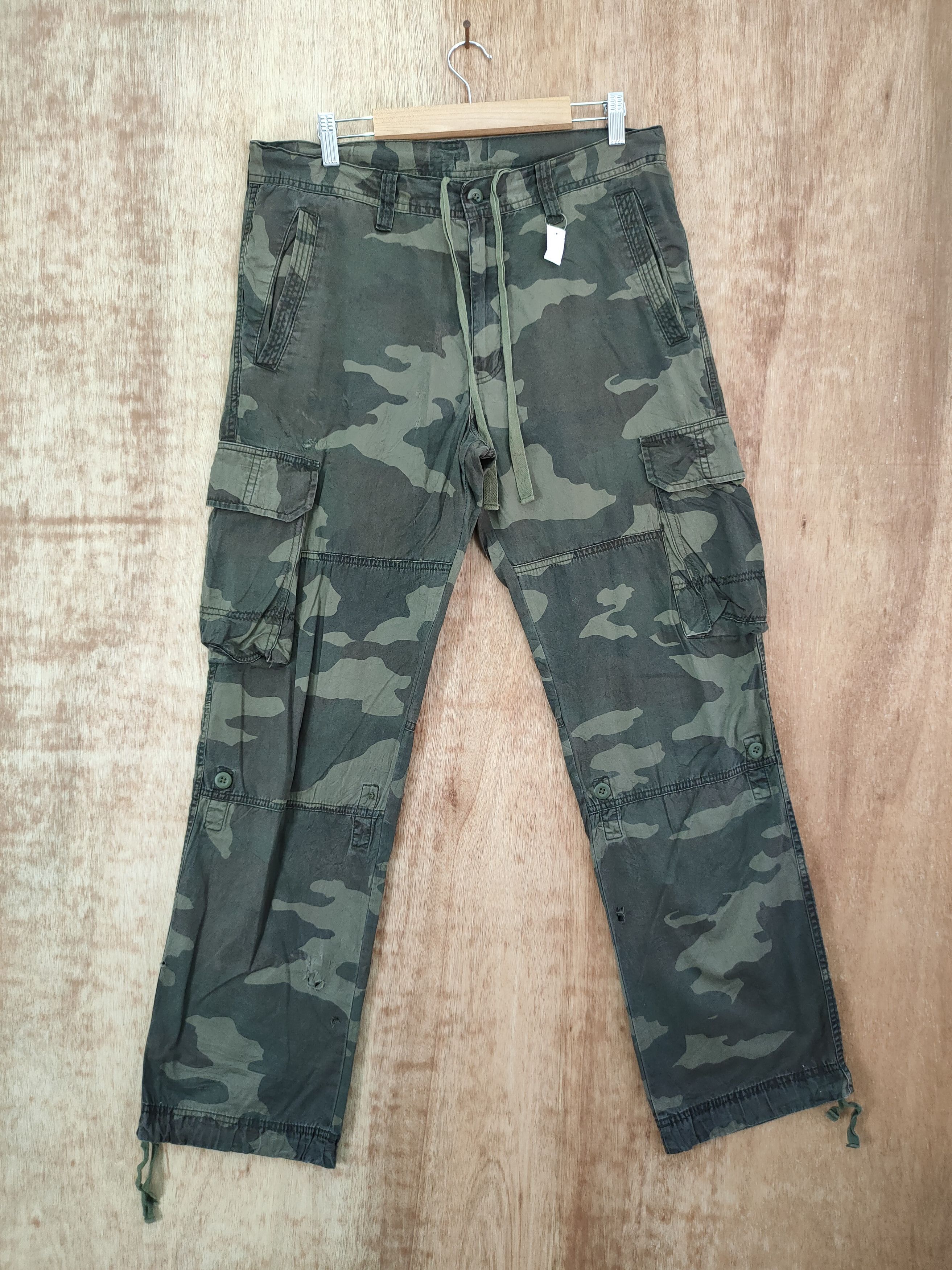 Japanese Brand DLL Uniqlo camo military japan tactical cargo pants #46-259 Size US 32 / EU 48 - 1 Thumbnail