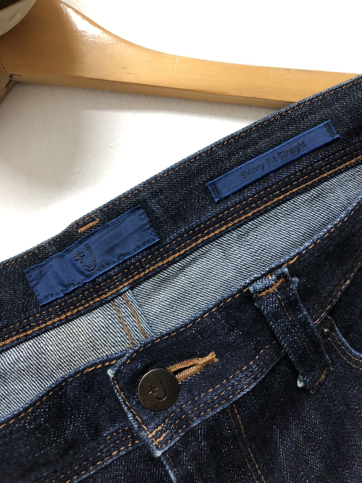 Rare J+ Distressed Skinny Fit Straight .