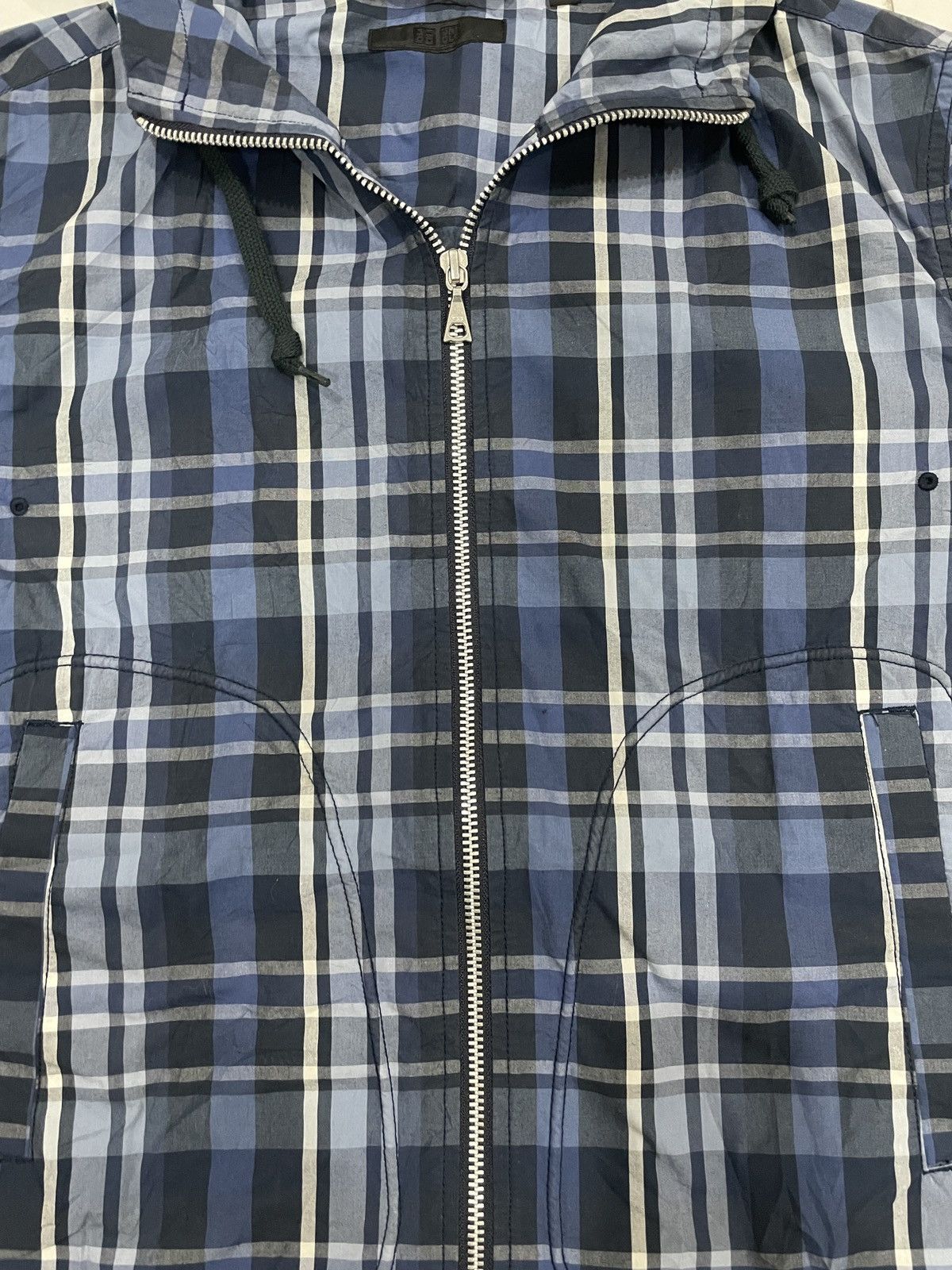 Japanese Brand × Uniqlo Uniqlo Japanese Streetwear hooded flannel plaids slim fit M Size US S / EU 44-46 / 1 - 3 Thumbnail