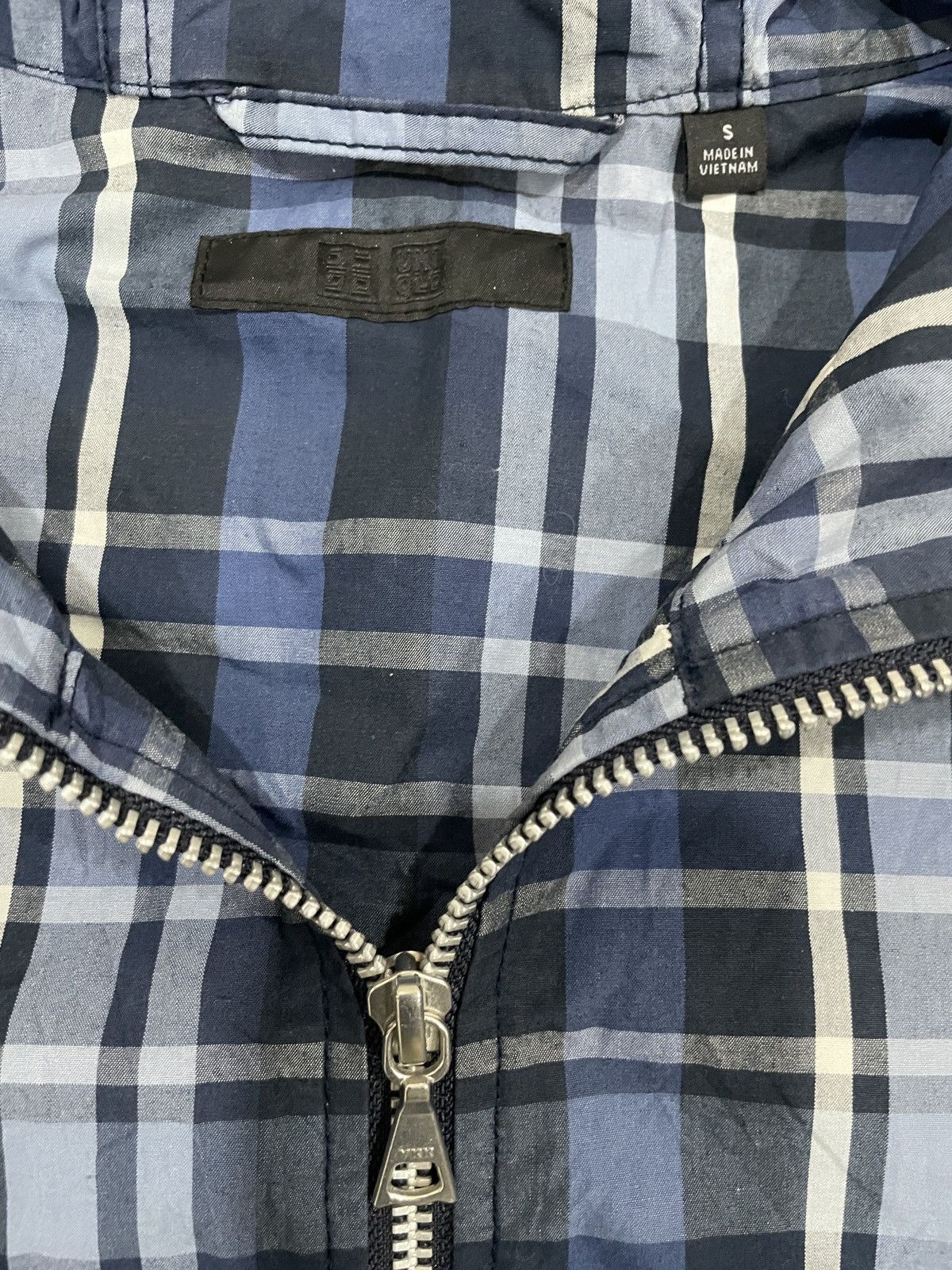 Japanese Brand × Uniqlo Uniqlo Japanese Streetwear hooded flannel plaids slim fit M Size US S / EU 44-46 / 1 - 2 Thumbnail
