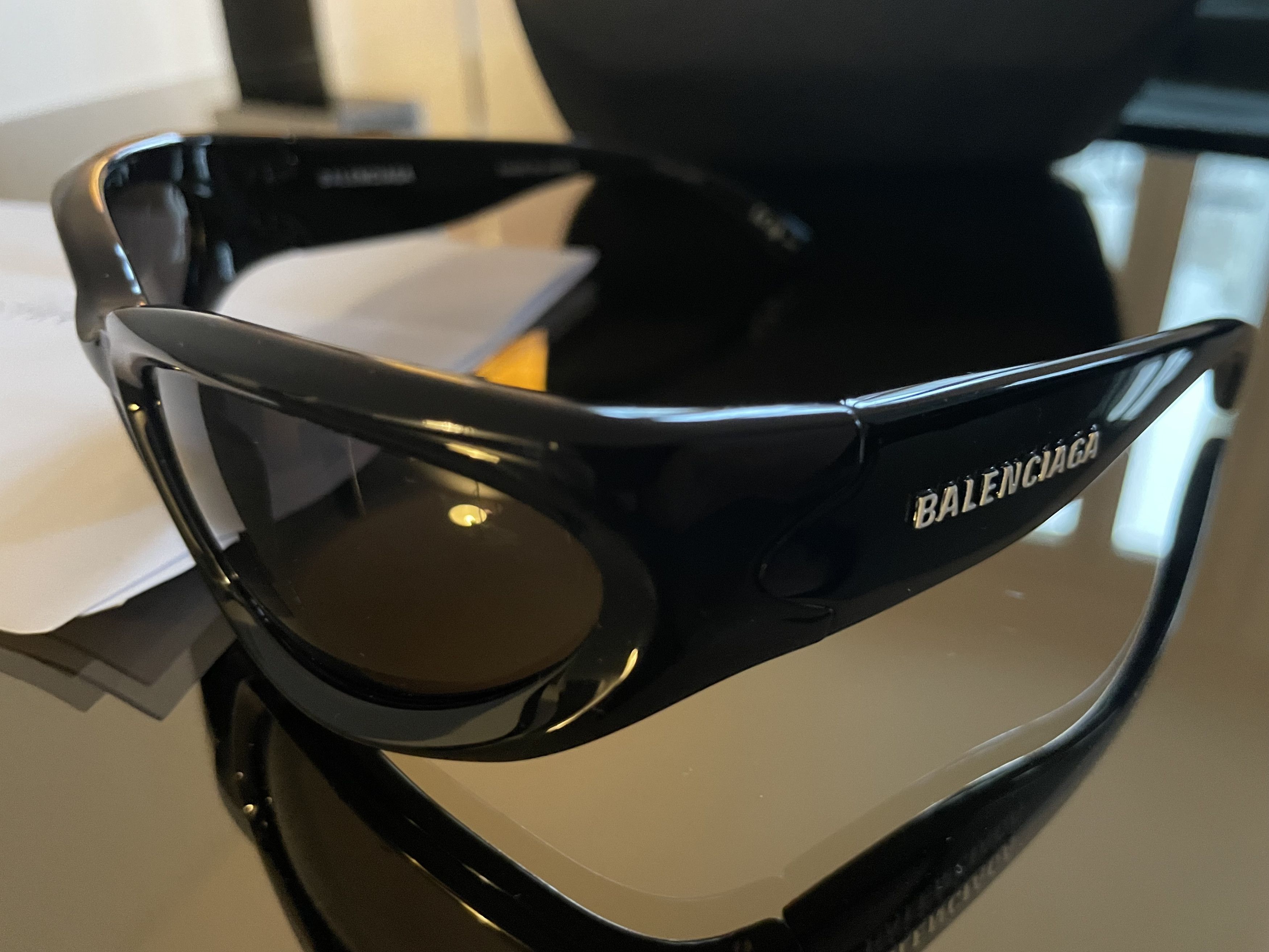 Balenciaga SWIFT OVAL SUNGLASSES IN BLACK | Grailed