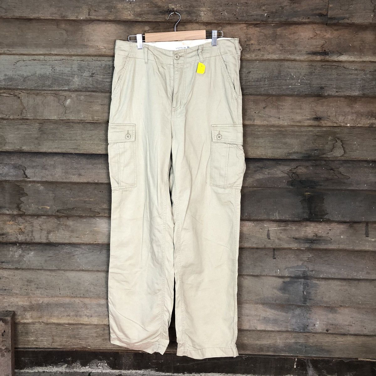 Japanese Brand Japanese Brand utility streetwear Cream Cargo Pants #3346 Size US 32 / EU 48 - 1 Thumbnail