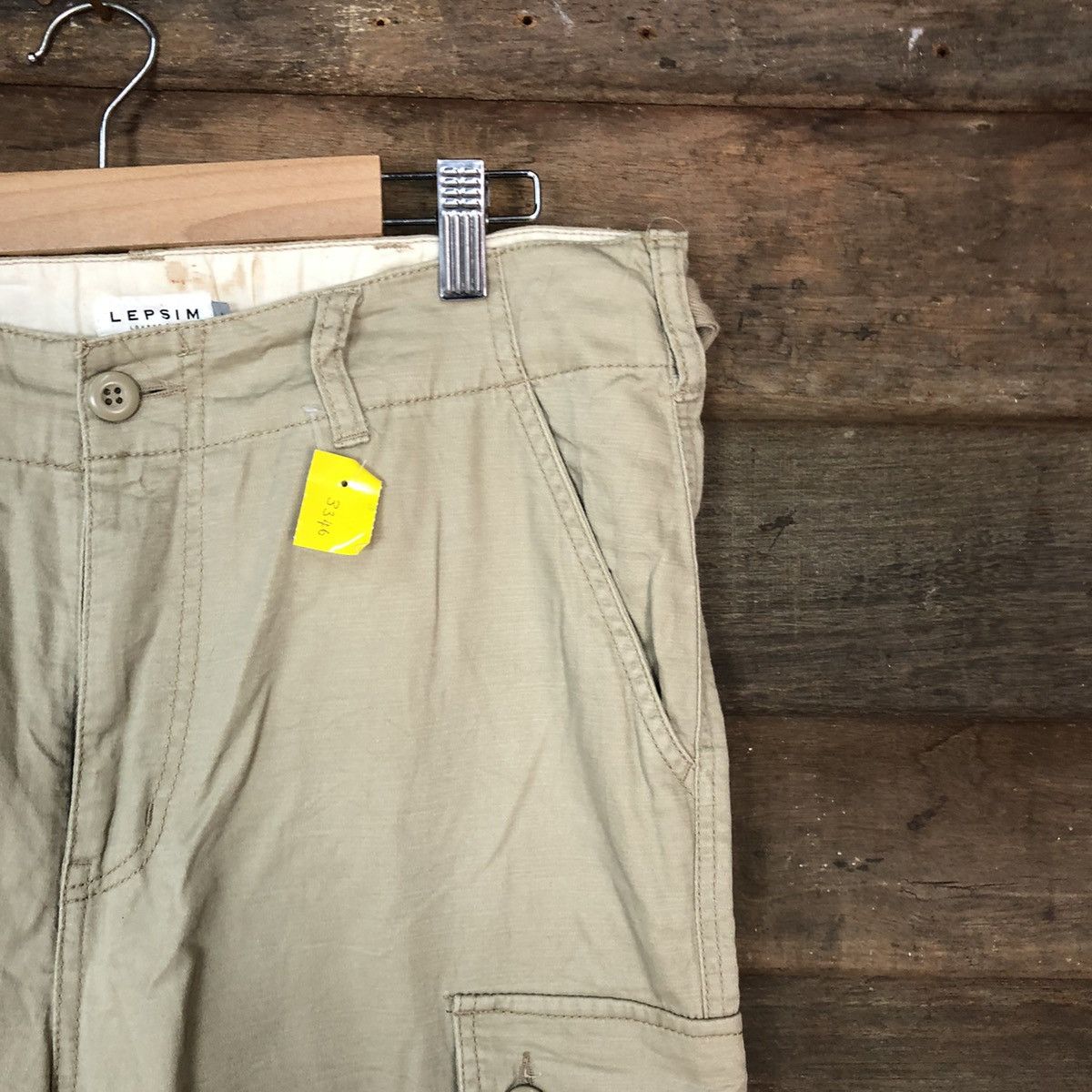 Japanese Brand Japanese Brand utility streetwear Cream Cargo Pants #3346 Size US 32 / EU 48 - 5 Thumbnail