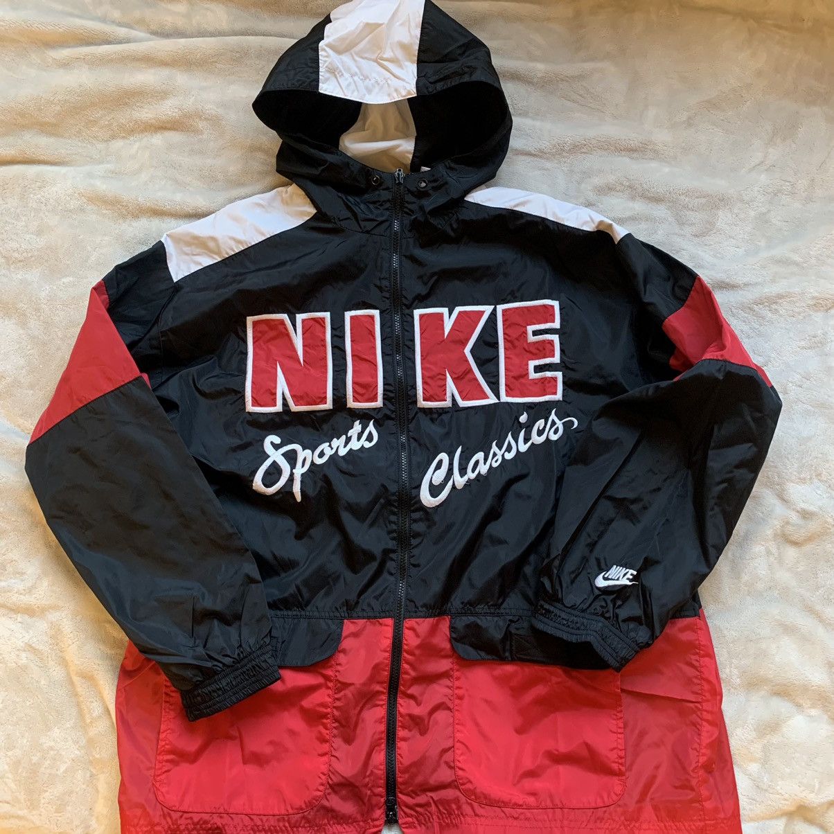 Nike Vintage Nike jacket big logo swoosh Size US L / EU 52-54 / 3 - 1 Thumbnail