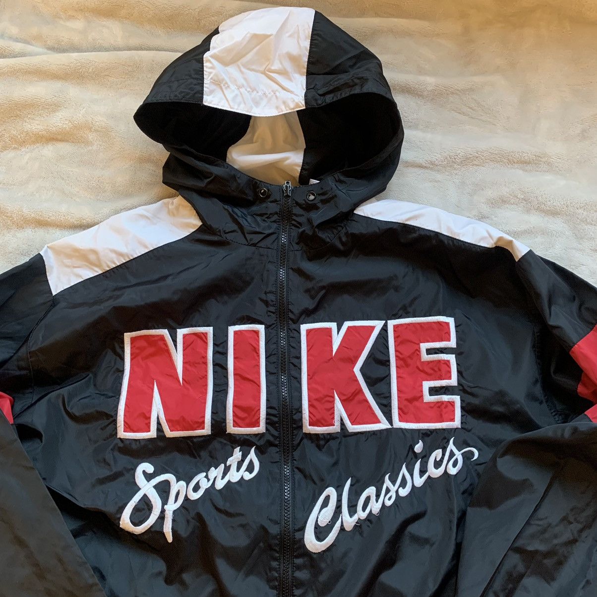 Nike Vintage Nike jacket big logo swoosh Size US L / EU 52-54 / 3 - 2 Thumbnail