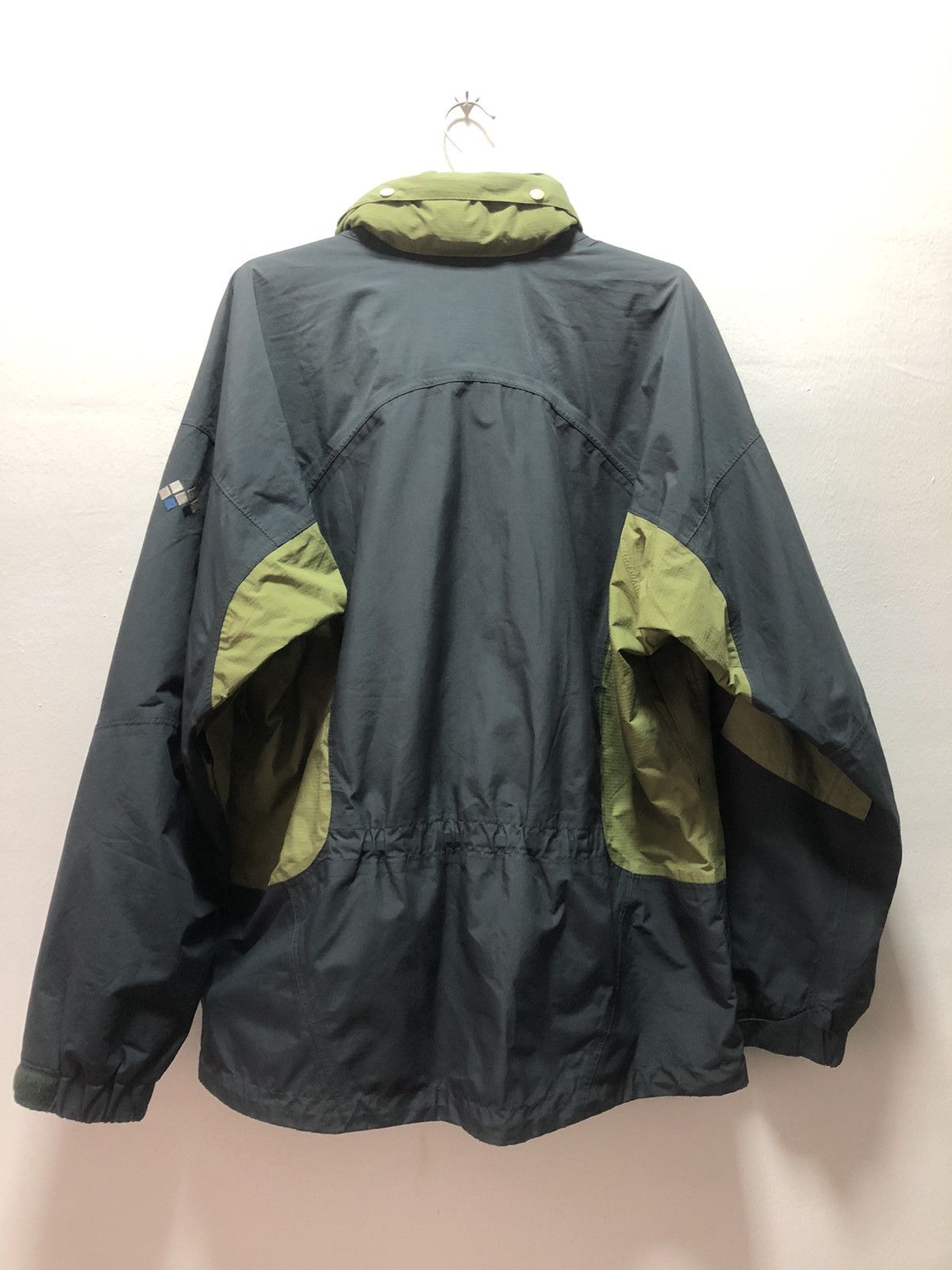 Montbell MONTBELL Jacket Hoodie Gore Tex Thinsulate Insulation Size US L / EU 52-54 / 3 - 7 Thumbnail