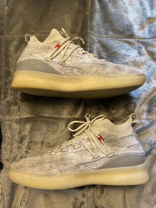 Puma basketball shoes store peace on earth