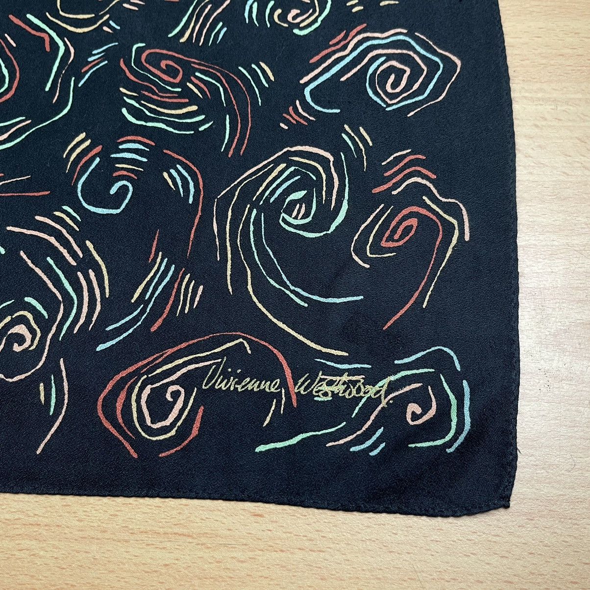 Vivienne Westwood Vivienne Westwood Silk Bandana Handkerchief Headband Size ONE SIZE - 3 Thumbnail
