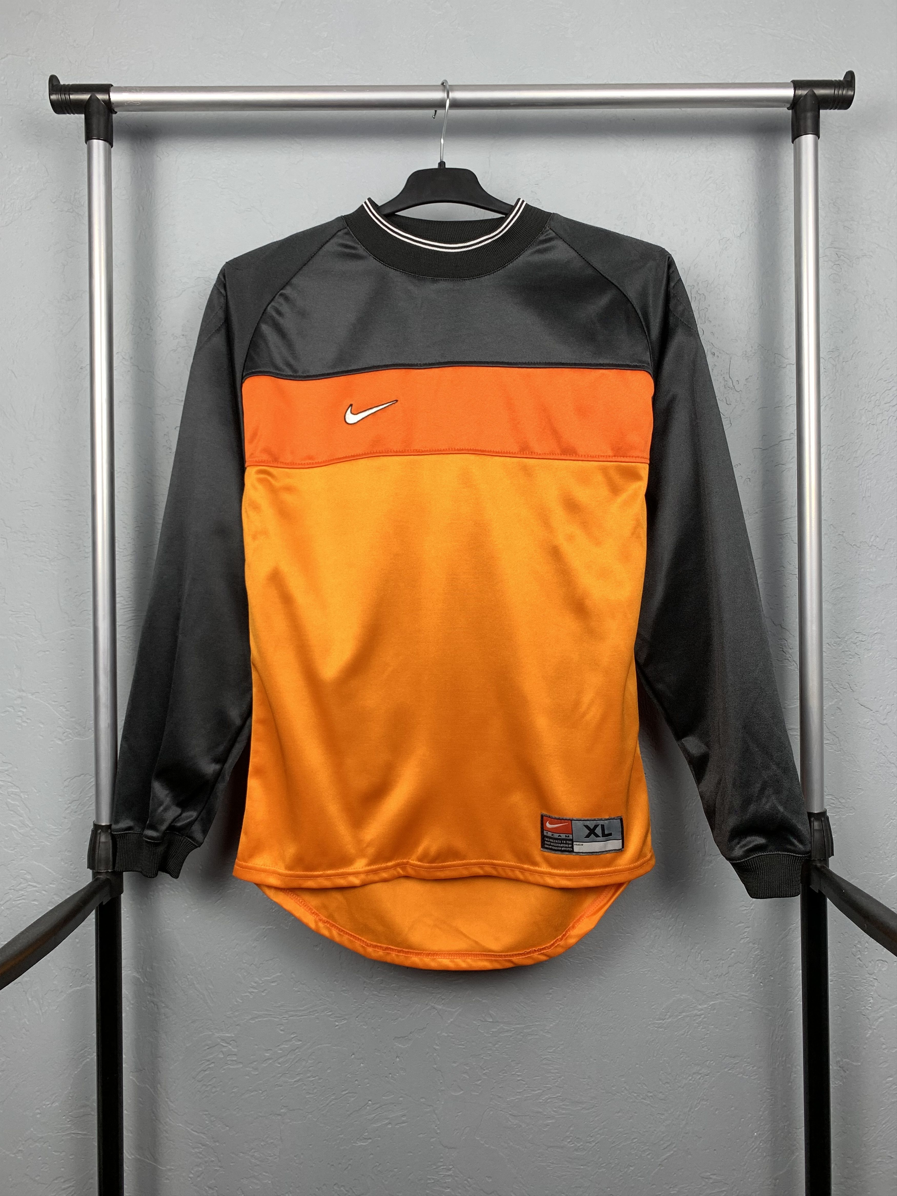 Nike Nike Vintage Goalkeeper Jersey Size US S / EU 44-46 / 1 - 1 Thumbnail
