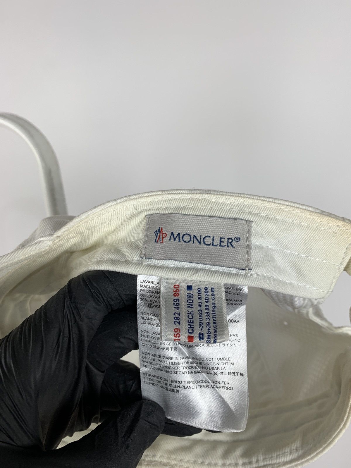 Moncler Moncler Distressed White Cap Size ONE SIZE - 15 Thumbnail
