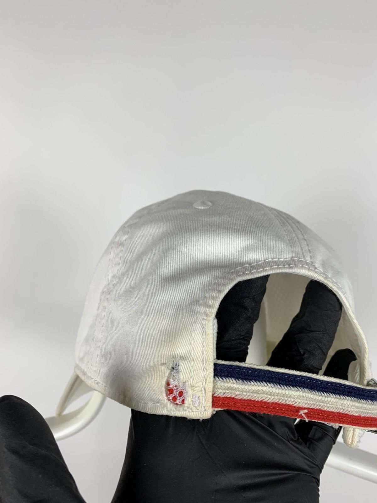 Moncler Moncler Distressed White Cap Size ONE SIZE - 11 Thumbnail