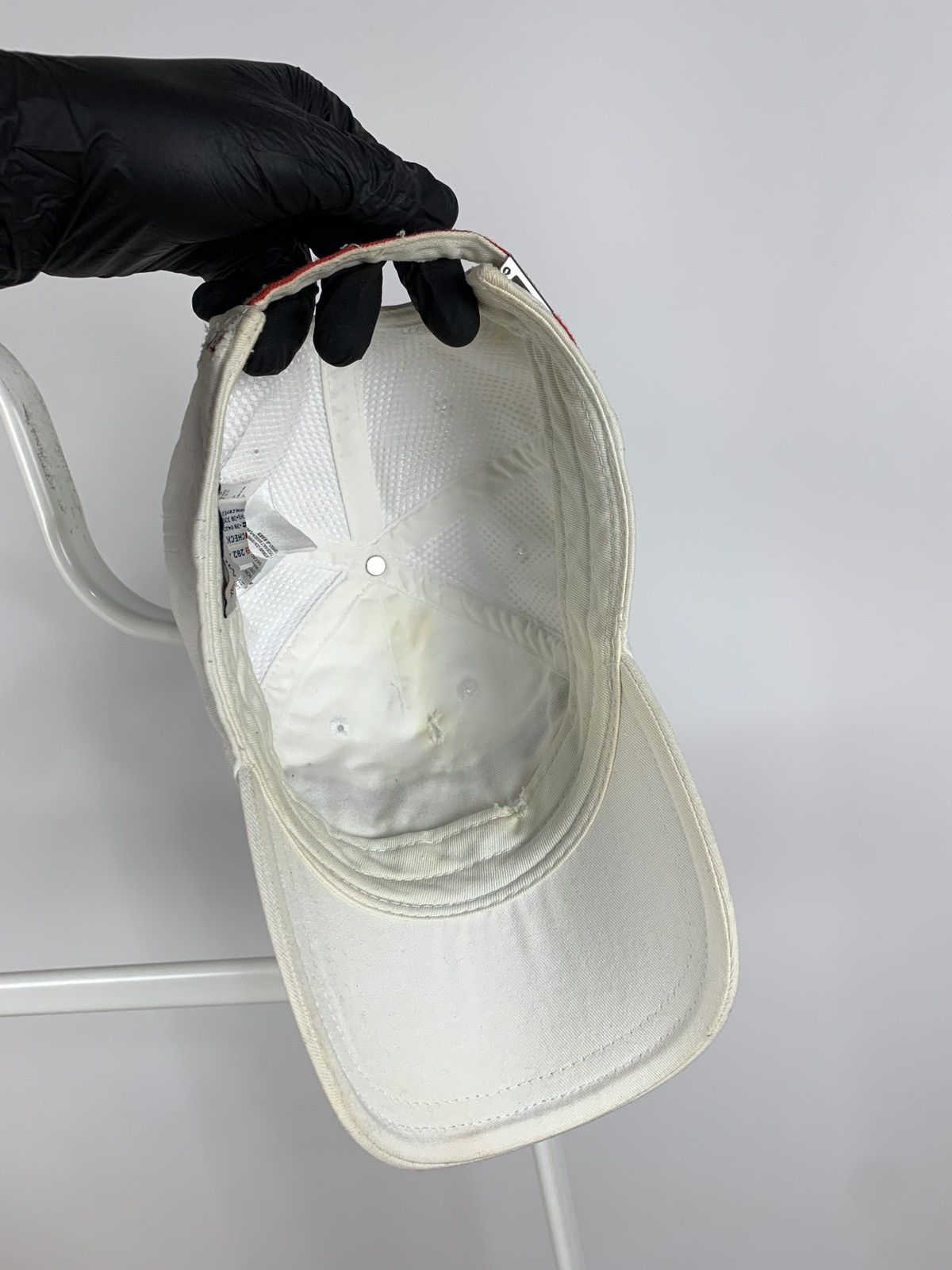 Moncler Moncler Distressed White Cap Size ONE SIZE - 14 Thumbnail