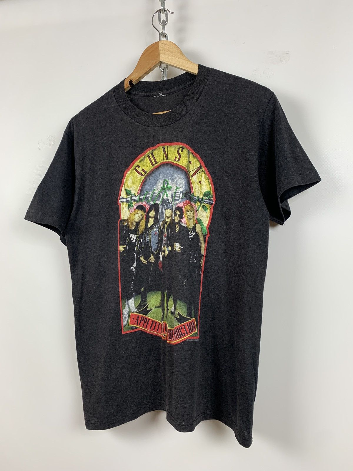 Band Tees 1989 Vintage Guns N Roses Welcome To The Jungle T-Shirt Size US S / EU 44-46 / 1 - 3 Thumbnail