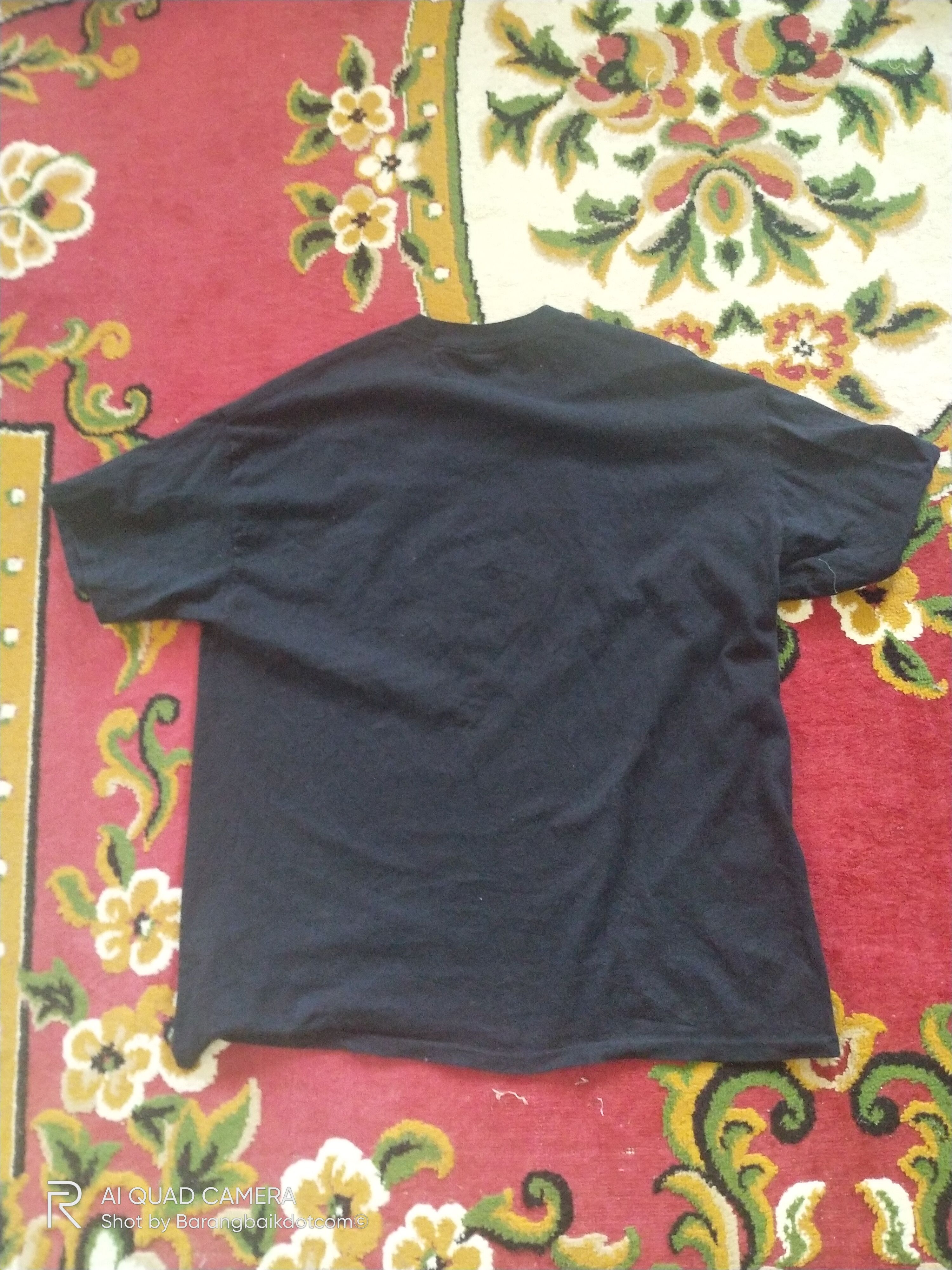 Vintage Parody Santa Claus tee Size US XL / EU 56 / 4 - 6 Thumbnail