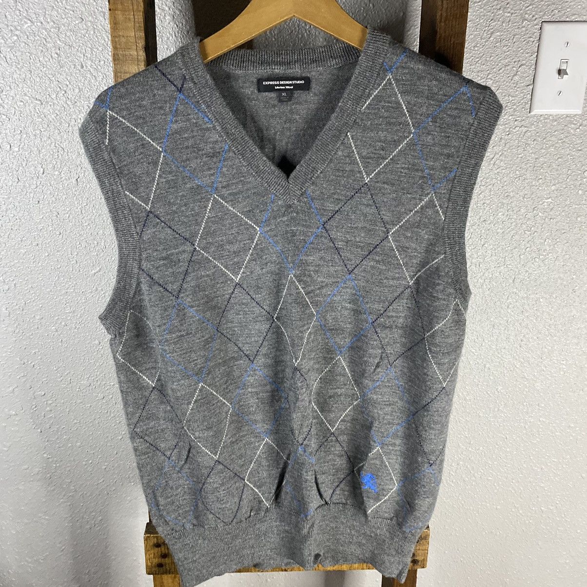 Express Modern Express sweater vest Grailed