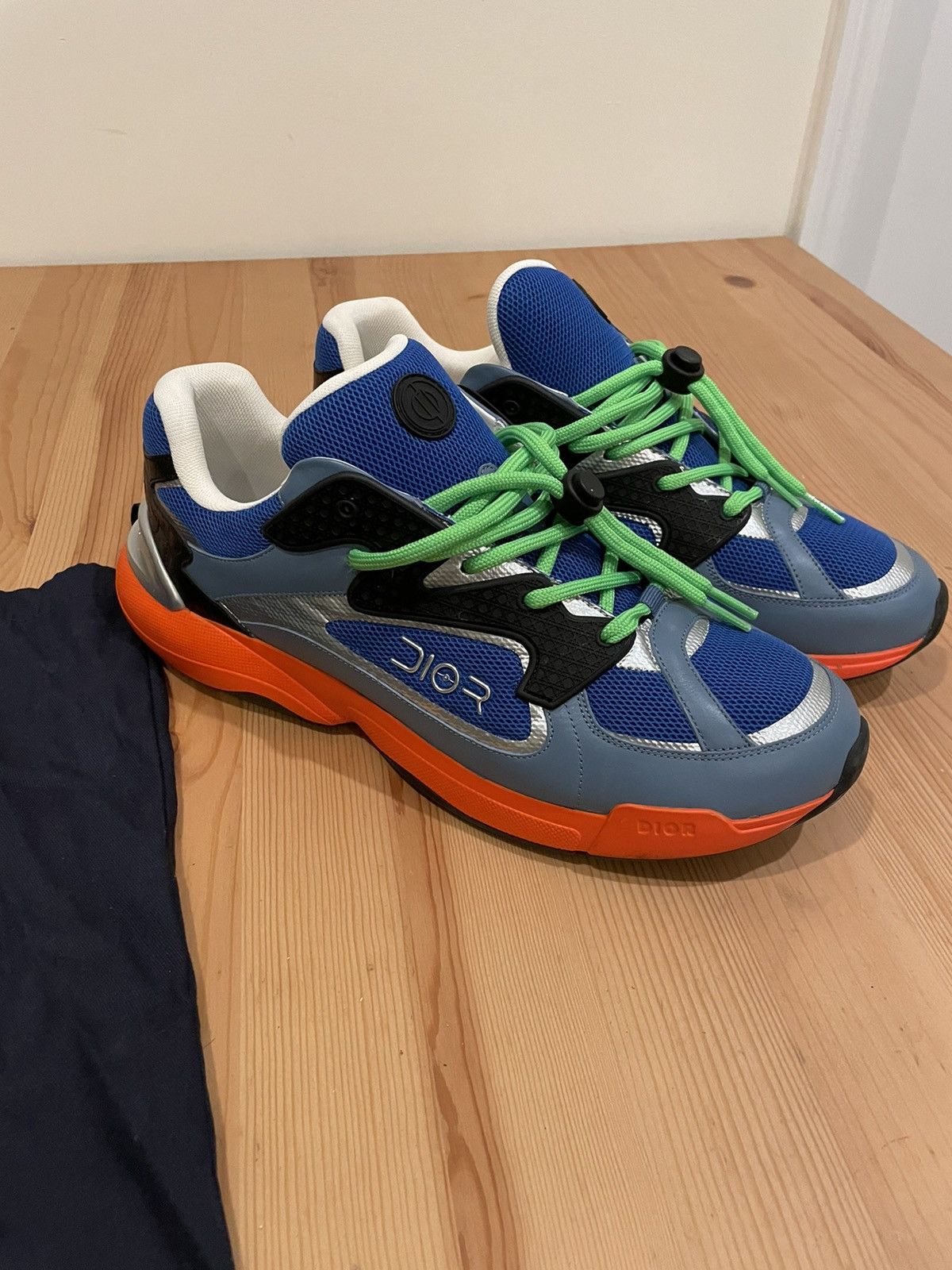 VNDS Dior B24 Sorayama, size 44(11)