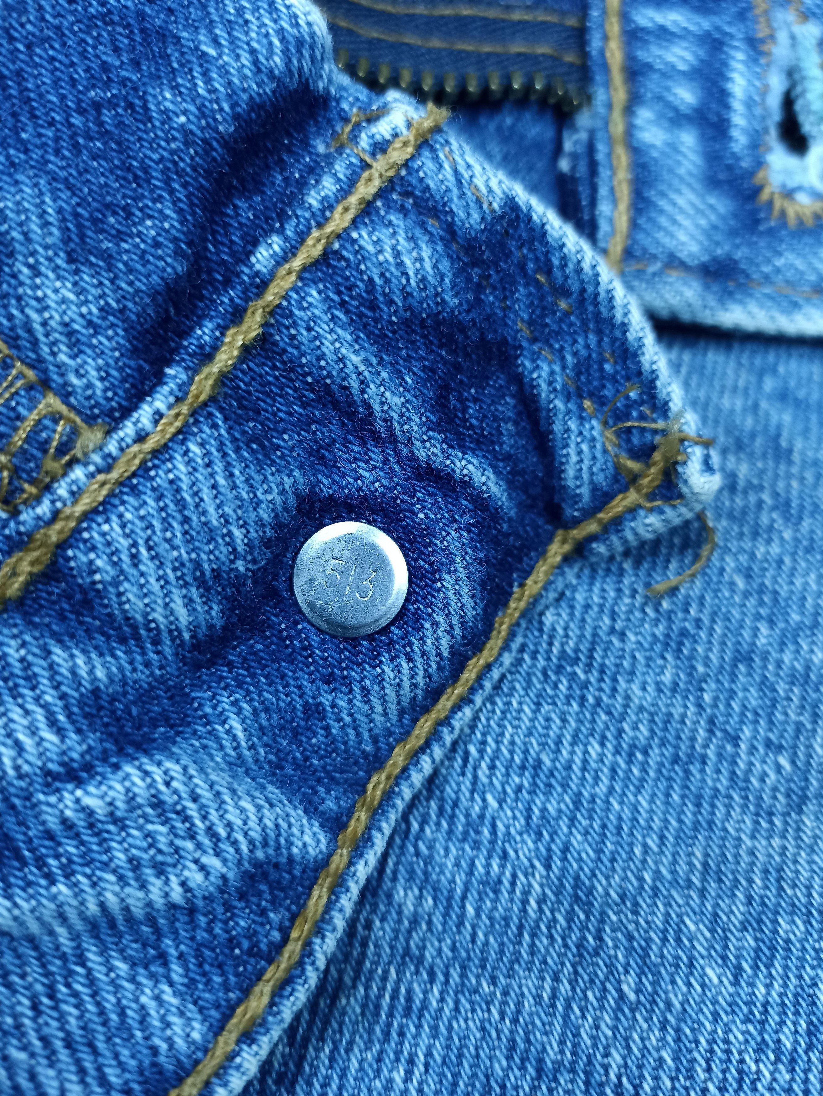 Jean × Levi's × Vintage 90s Vintage Levis 550 Blue Wash Jeans - J121 Size US 33 - 4 Thumbnail