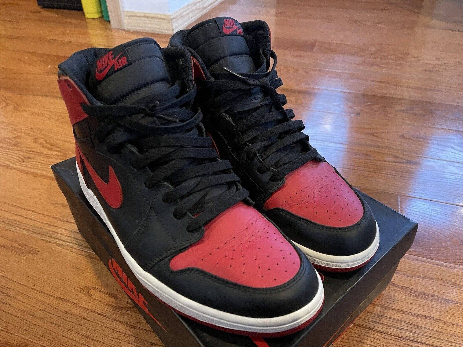 Pre-owned Jordan Brand 2013 Air Jordan 1 Bred Shoes In Red