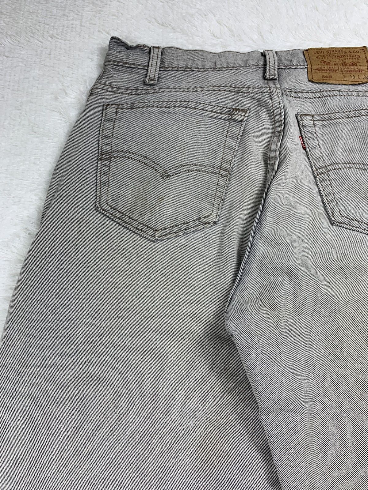 Levi's × Vintage 90's Vintage Levis 560 Light Wash Grey Jeans Size US 33 - 20 Thumbnail