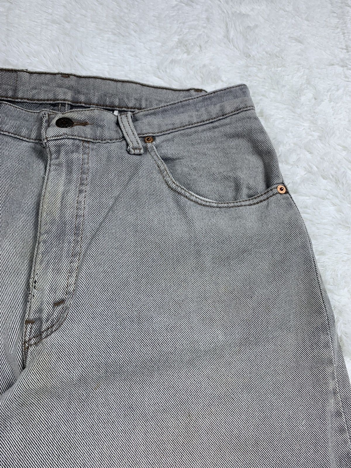 Levi's × Vintage 90's Vintage Levis 560 Light Wash Grey Jeans Size US 33 - 10 Thumbnail
