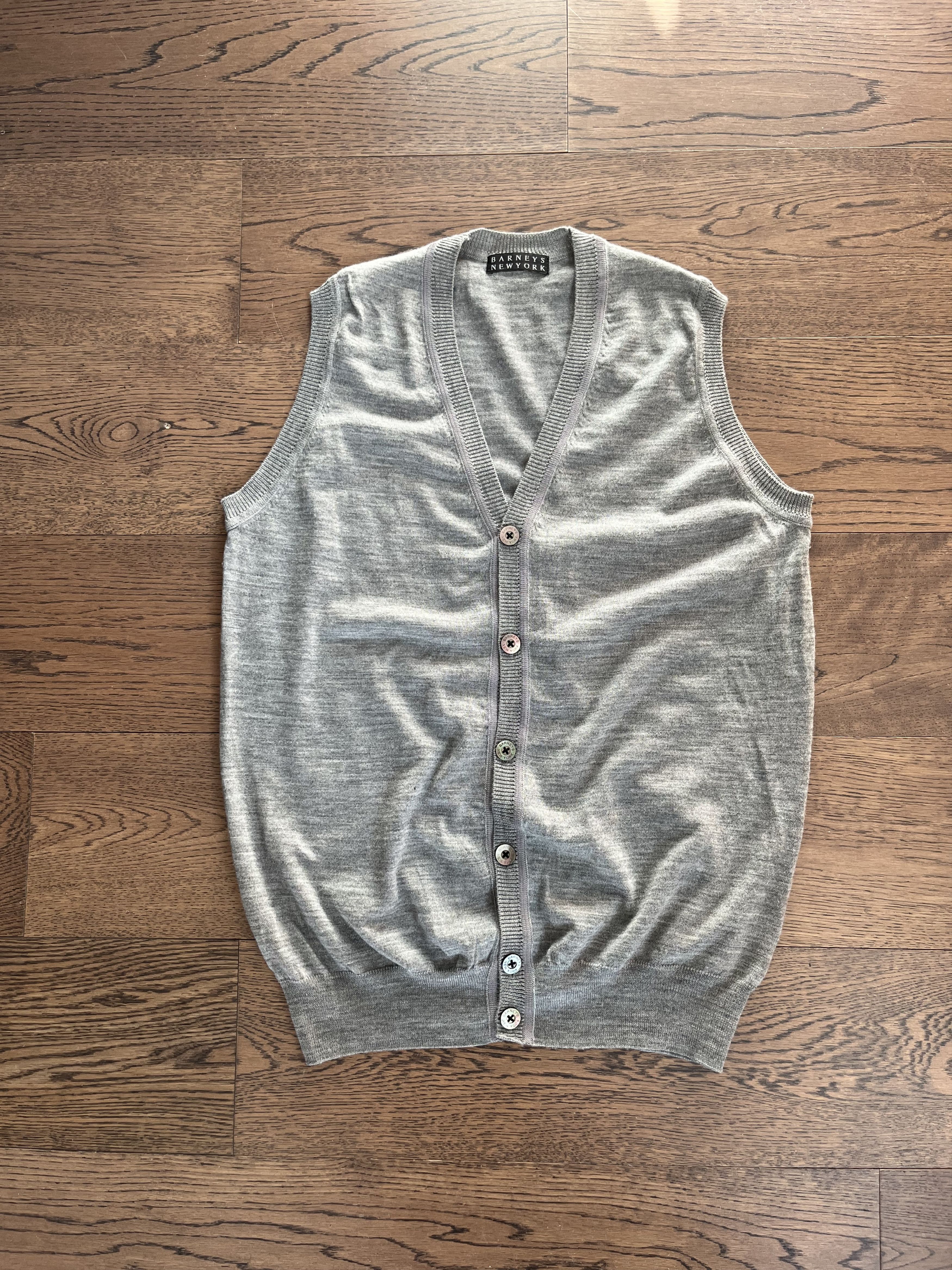 Barneys New York Barneys New York Japan Version Wool Fine Knit Mens Grey Vest Size US S / EU 44-46 / 1 - 9 Thumbnail