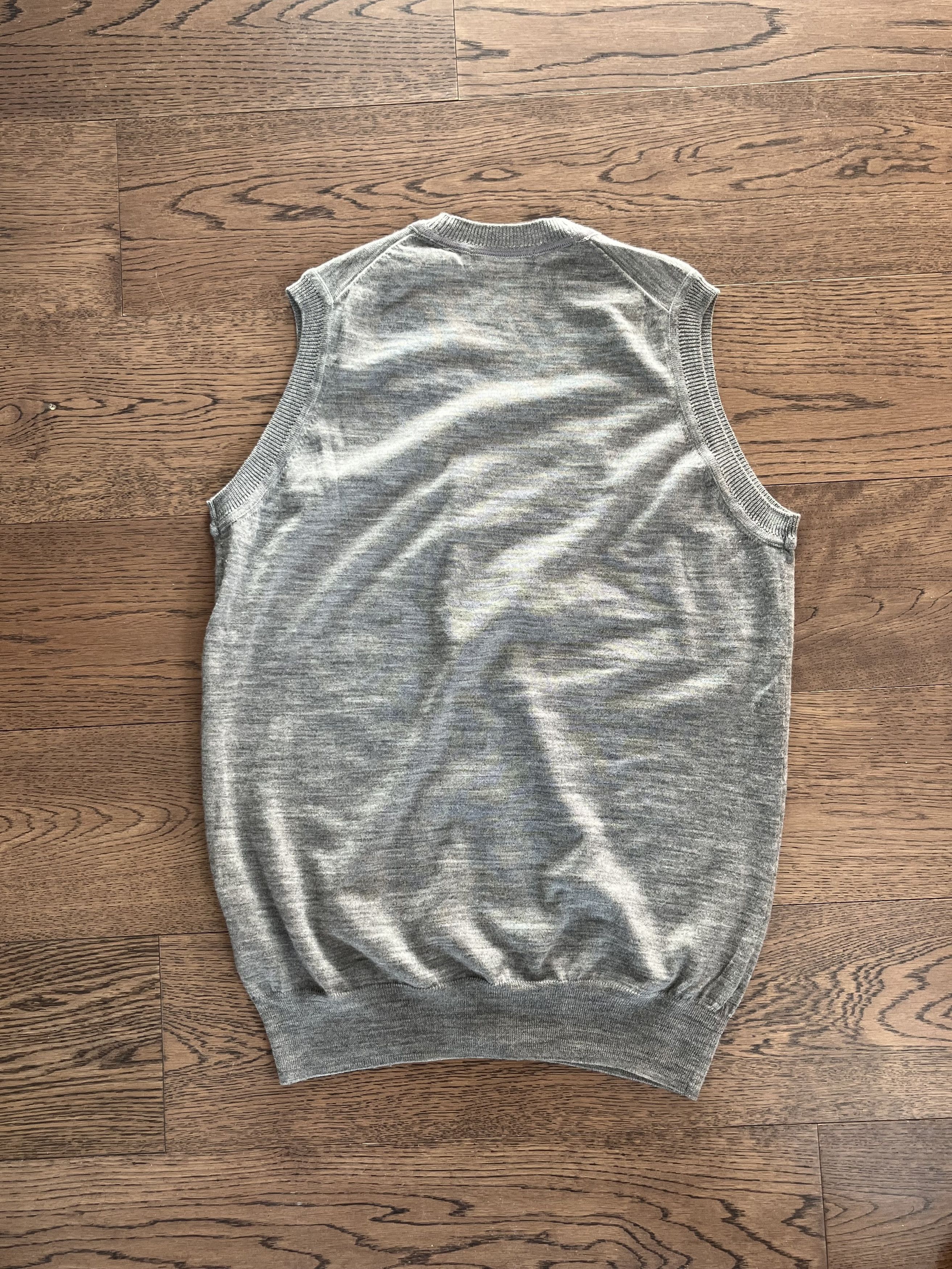 Barneys New York Barneys New York Japan Version Wool Fine Knit Mens Grey Vest Size US S / EU 44-46 / 1 - 13 Thumbnail