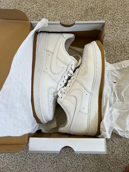 white air force 1 black check gum bottom