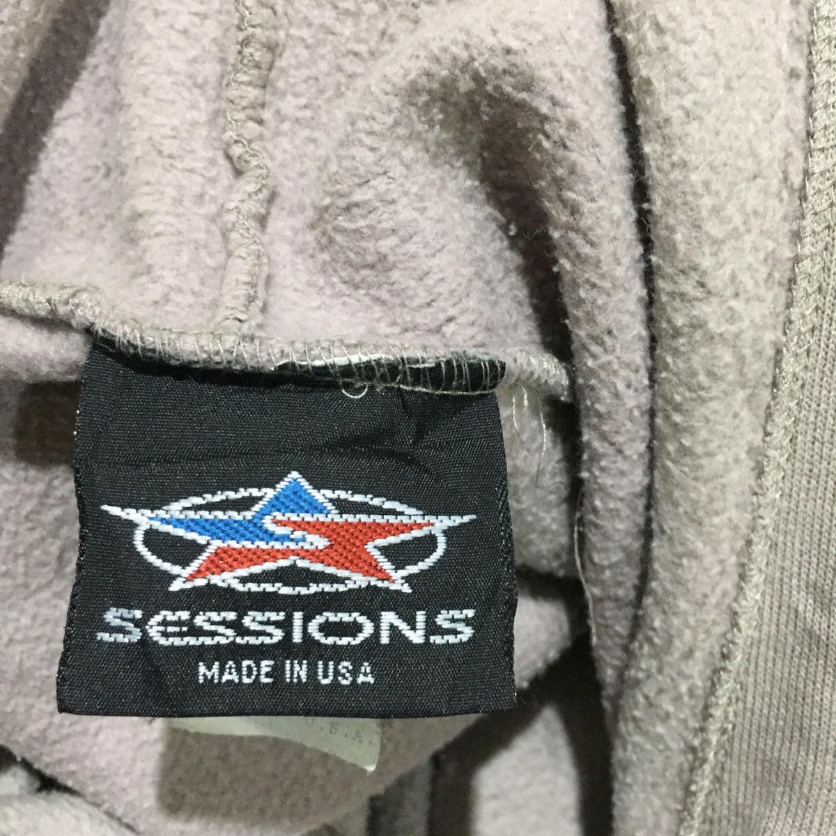 Sessions SESSIONS Hoodie Spellout Big Logo size M fits XL Size US XL / EU 56 / 4 - 8 Thumbnail