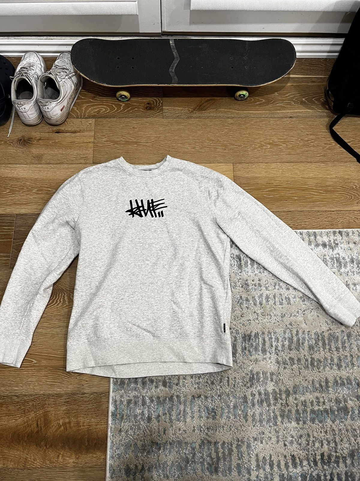 Huf × Streetwear × Vintage Hug Worldwide sweater | Grailed