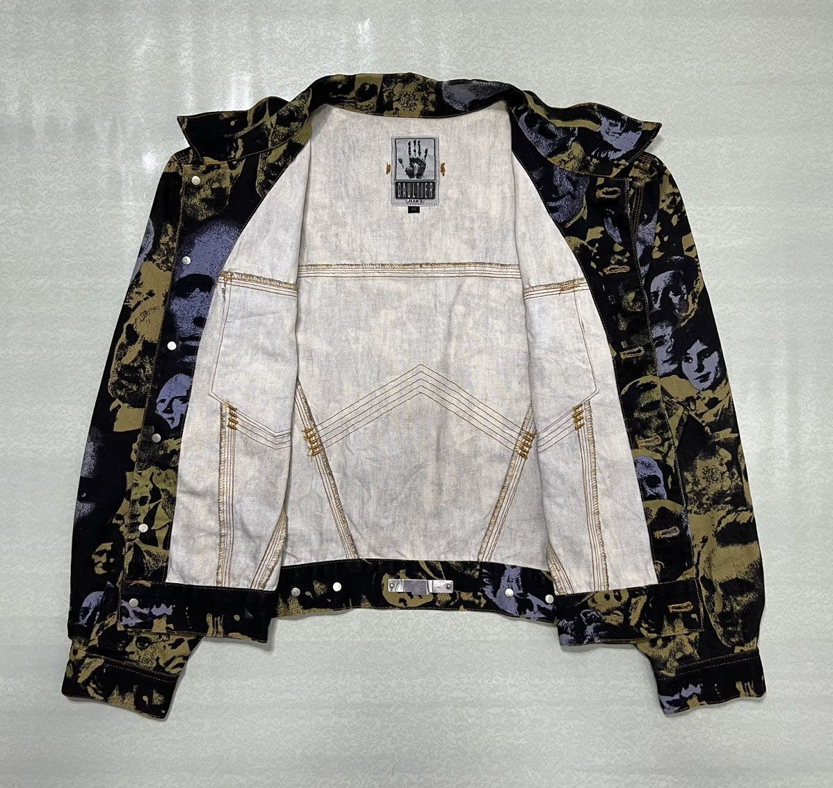 Jean Paul Gaultier Jean Paul Gaultier - F/W 92’ Faces Denim Trucker Jacket Size M / US 6-8 / IT 42-44 - 2 Thumbnail