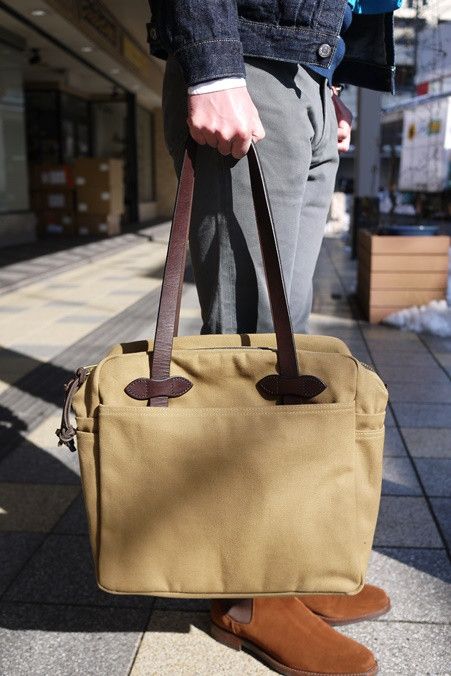 Filson Rugged Twill Tote Bag With Zipper Tan