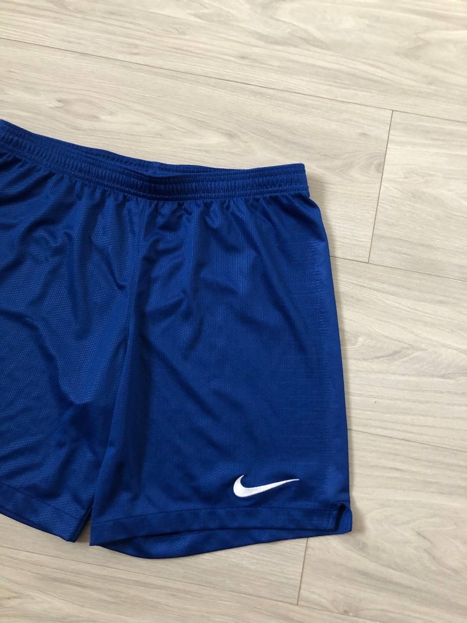 Other Chelsea NIKE Home Football Shorts Size US 32 / EU 48 - 4 Thumbnail