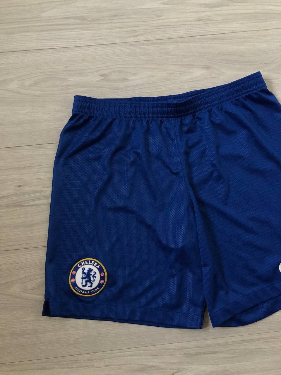 Other Chelsea NIKE Home Football Shorts Size US 32 / EU 48 - 2 Thumbnail