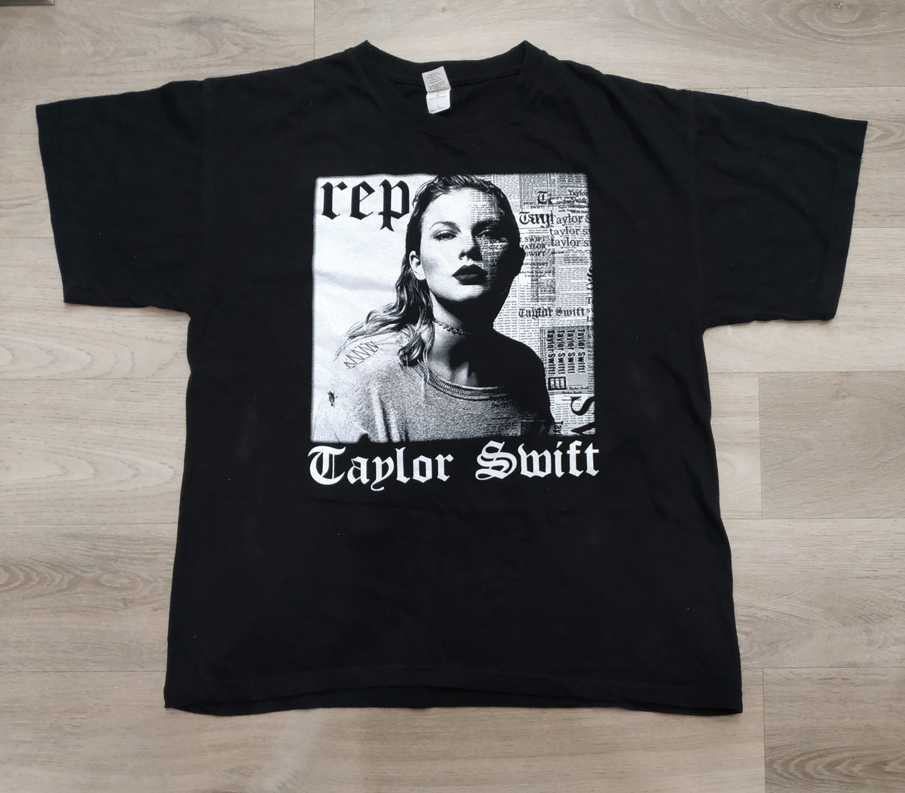 Band Tees × Tour Tee Taylor Swift t-shirt REP reputation 2018 