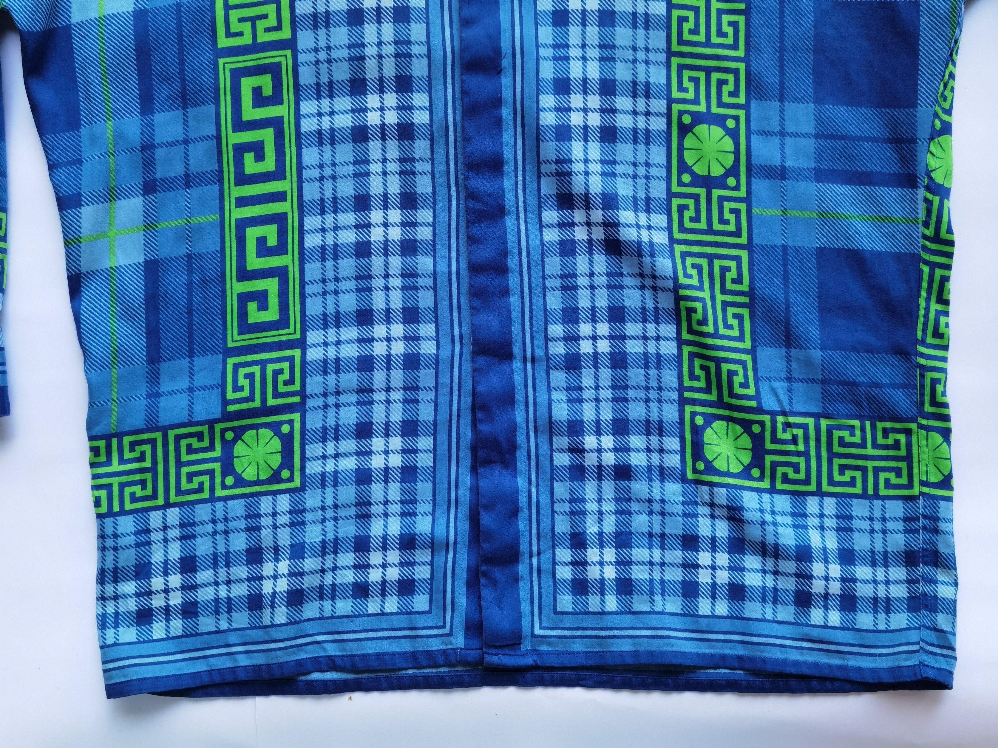 Versace Authentic Gianni Versace ISTANTE Plaid Greek Key Shirt 46 IT Size US S / EU 44-46 / 1 - 5 Thumbnail